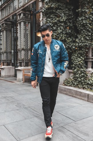 Comment porter une veste bleu clair pour un style relax