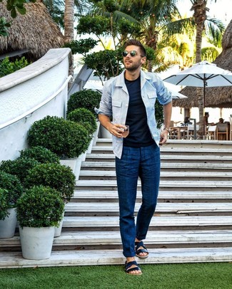 Comment porter une veste bleu clair pour un style relax quand il fait chaud