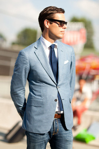 Comment porter une veste bleu clair quand il fait chaud