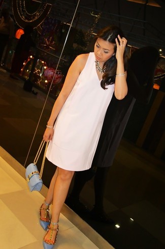 Comment porter des ballerines en cuir bleu clair