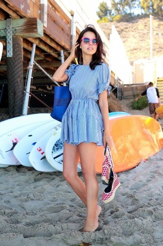 Comment porter une robe patineuse bleu clair