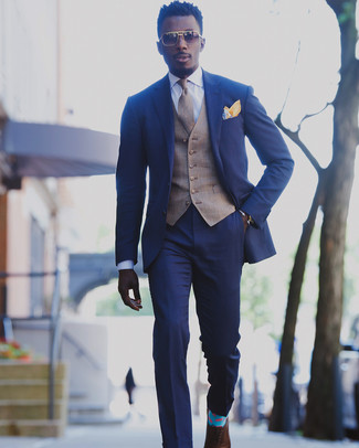 Comment porter des chaussettes bleu clair en automne à 30 ans