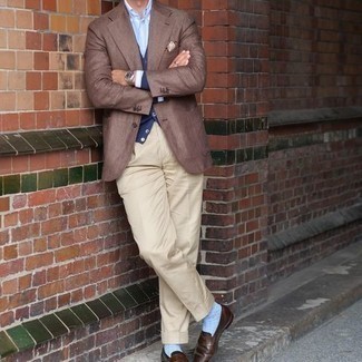 Comment porter des chaussettes bleu clair en automne à 30 ans