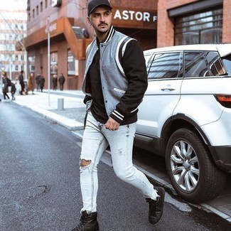 Comment porter une veste universitaire bleu clair au printemps