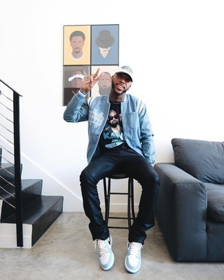 Comment porter une veste universitaire bleu clair au printemps