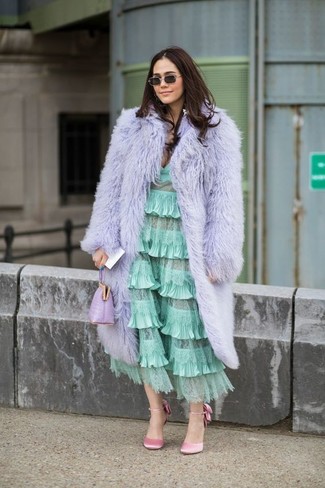 Comment porter un manteau de fourrure violet clair