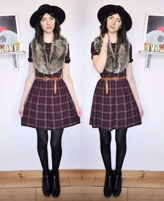 Comment porter un chapeau violet clair