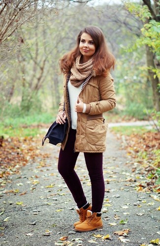 Comment porter un pantalon violet clair