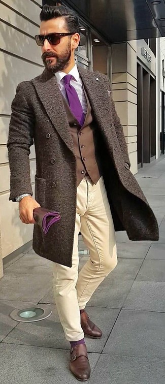 Comment porter des chaussettes violet clair quand il fait frais