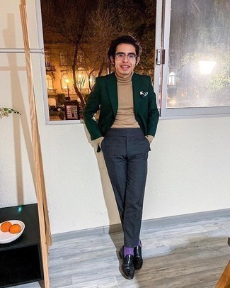 Comment porter des chaussettes violet clair pour un style elégantes