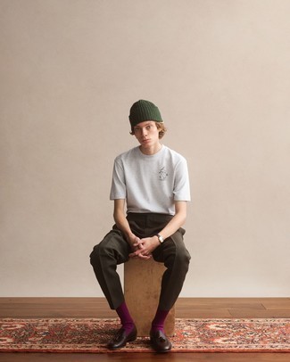 Comment porter des chaussettes violet clair à l'adolescence