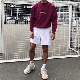 Comment porter un sweat-shirt violet clair