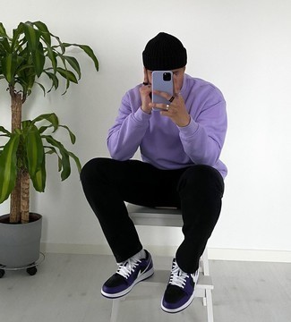 Comment porter un sweat-shirt violet clair
