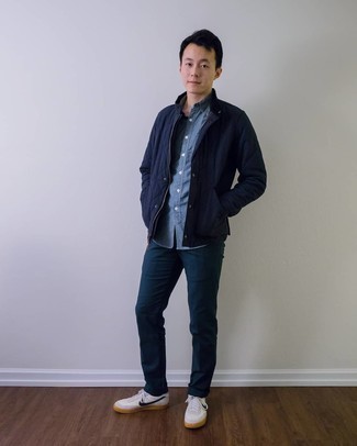 Comment porter une veste légère pour un style chic decontractés quand il fait chaud