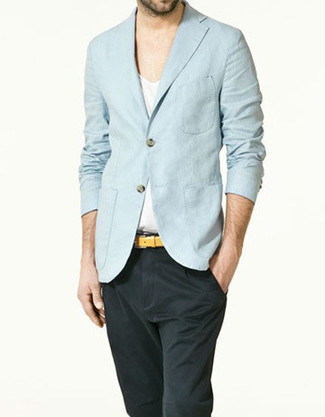 Comment porter une veste en lin pour un style chic decontractés quand il fait chaud