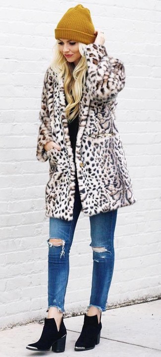 Comment porter un manteau de fourrure imprimé léopard beige