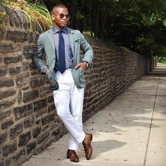 Comment porter un blazer vert menthe quand il fait chaud