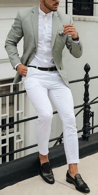 Comment porter un blazer vert menthe quand il fait chaud