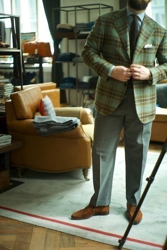 Comment porter un blazer vert menthe au printemps