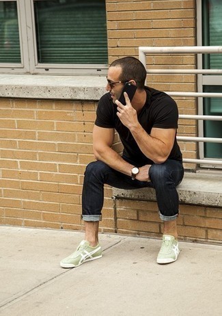 Comment porter des chaussures en toile vert menthe