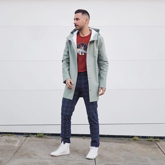 Comment porter un manteau vert menthe pour un style decontractés