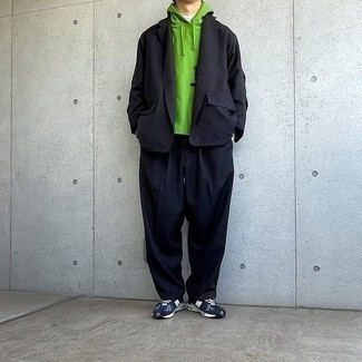 Comment porter un sweat à capuche vert menthe en automne