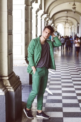 Comment porter une veste vert menthe pour un style decontractés