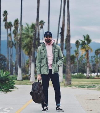 Comment porter une veste vert menthe pour un style decontractés