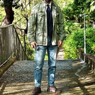 Comment porter une veste vert menthe pour un style chic decontractés quand il fait chaud