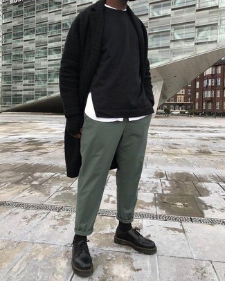 Comment porter un pantalon vert menthe pour un style chic decontractés quand il fait froid