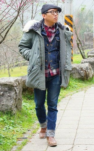 Comment porter une parka vert menthe quand il fait froid