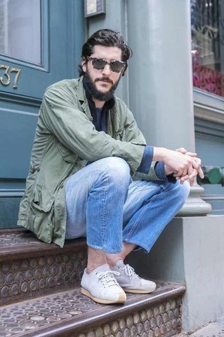 Comment porter une veste-chemise vert menthe quand il fait chaud
