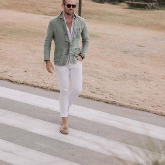 Comment porter une veste-chemise vert menthe pour un style relax quand il fait chaud