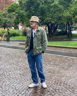 Comment porter une veste-chemise vert menthe quand il fait chaud