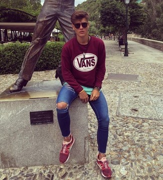 Comment porter un t-shirt vert menthe pour un style relax au printemps