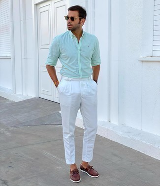 Comment porter une chemise à manches longues à rayures verticales vert menthe
