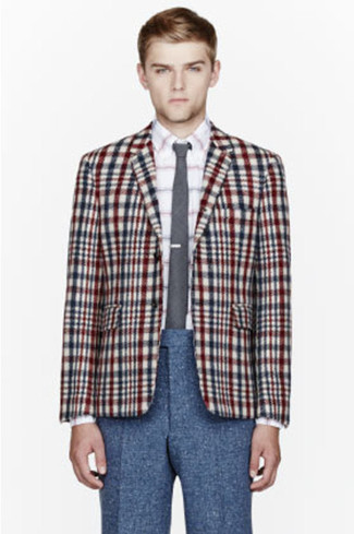 Comment porter un blazer multicolore pour un style chic decontractés en été