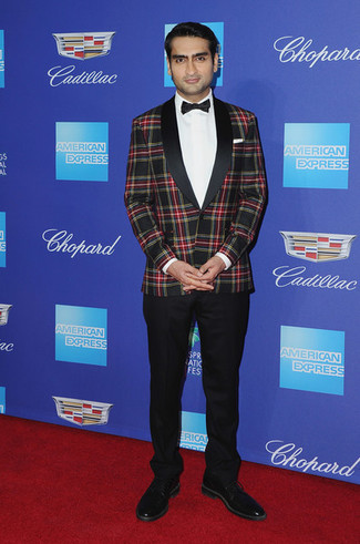 Comment porter un blazer multicolore quand il fait chaud