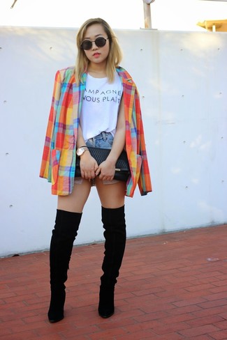 Comment porter un blazer multicolore quand il fait chaud
