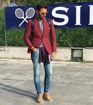 Comment porter un bracelet multicolore pour un style chic decontractés quand il fait chaud
