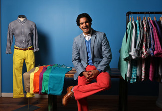 Comment porter des chaussettes à rayures horizontales multicolores