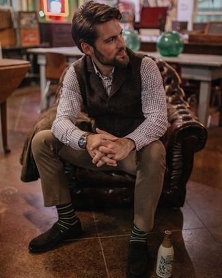 Comment porter des chaussettes à rayures horizontales multicolores