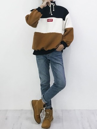 Comment porter un pull à rayures horizontales multicolore