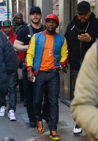 Comment porter une veste multicolore