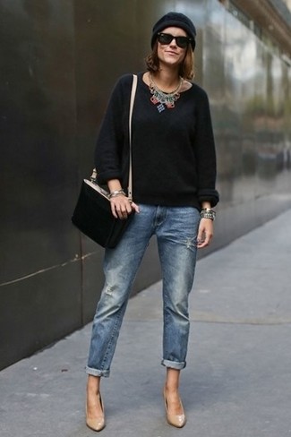 Comment porter un collier multicolore