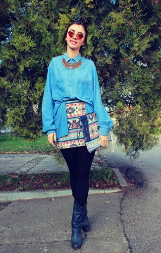Comment porter un collier multicolore quand il fait chaud
