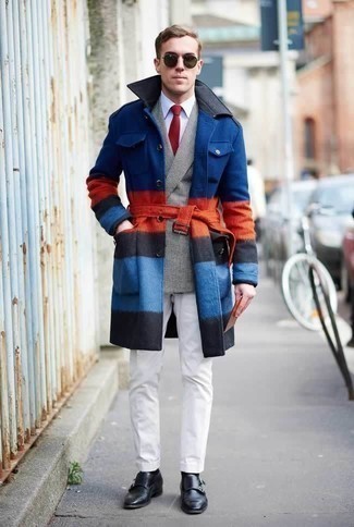 Comment porter un pardessus multicolore quand il fait frais