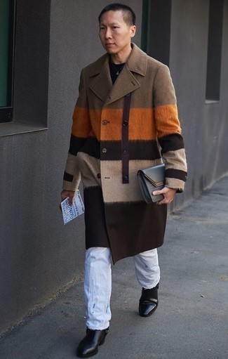 Comment porter un pardessus multicolore quand il fait frais