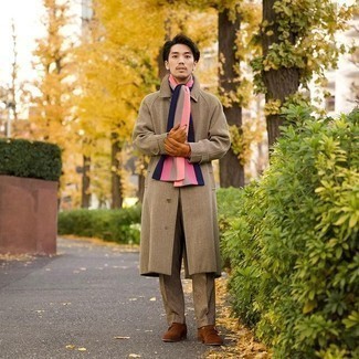 Comment porter une écharpe multicolore en automne