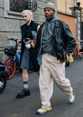 Comment porter des chaussures multicolores quand il fait frais